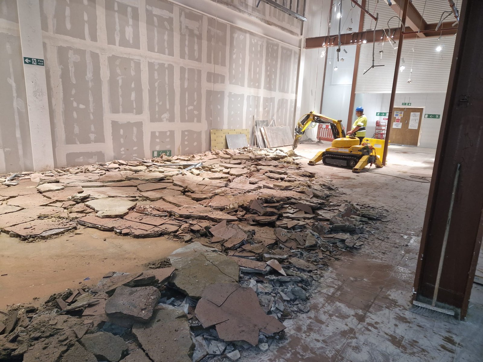 Village Soa — Demolition